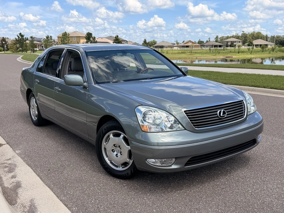 2002 Lexus LS 3rd Gen - Image 6 of 31