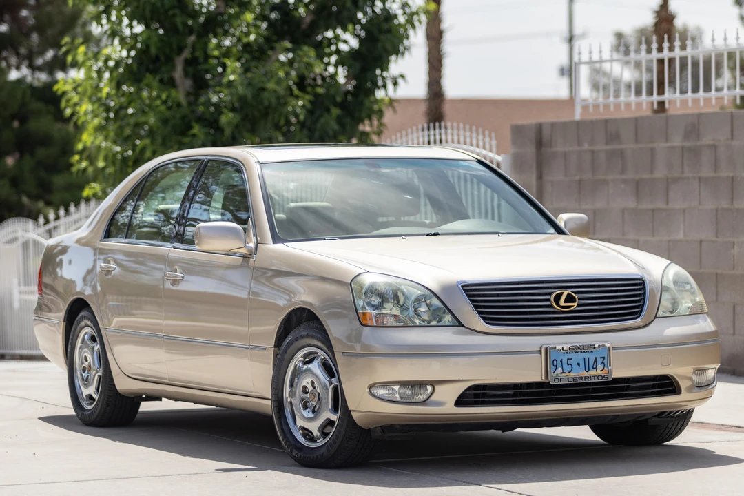 2002 Lexus LS 3rd Gen - Image 9 of 31