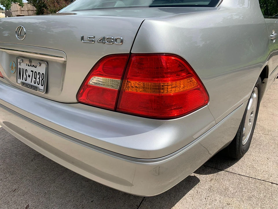 2002 Lexus LS 3rd Gen - Image 28 of 31