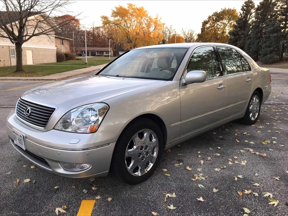 2002 Lexus LS 3rd Gen - Image 9 of 31