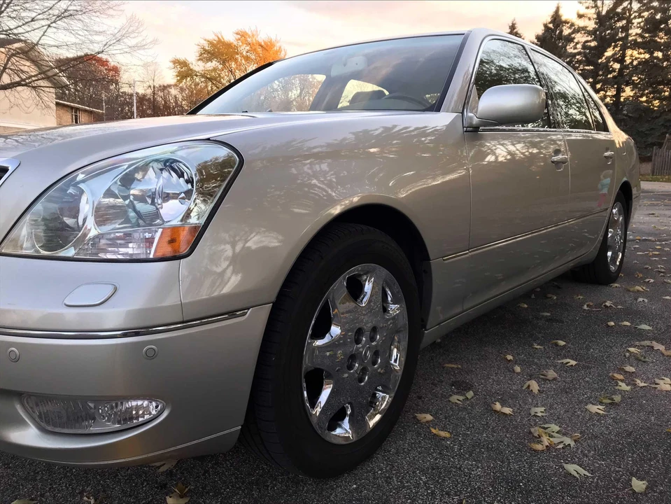 2002 Lexus LS 3rd Gen - Image 27 of 31