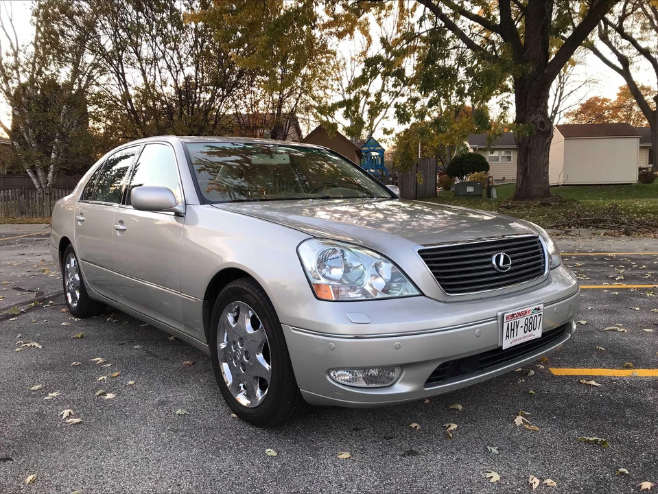 2002 Lexus LS 3rd Gen - Image 23 of 31
