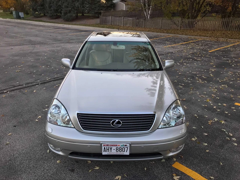 2002 Lexus LS 3rd Gen - Image 6 of 31