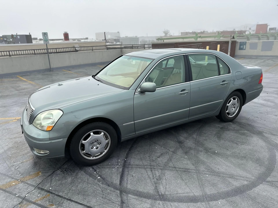 2002 Lexus LS 3rd Gen - Image 8 of 31