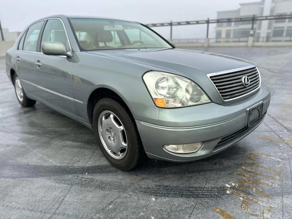 2002 Lexus LS 3rd Gen - Image 27 of 31