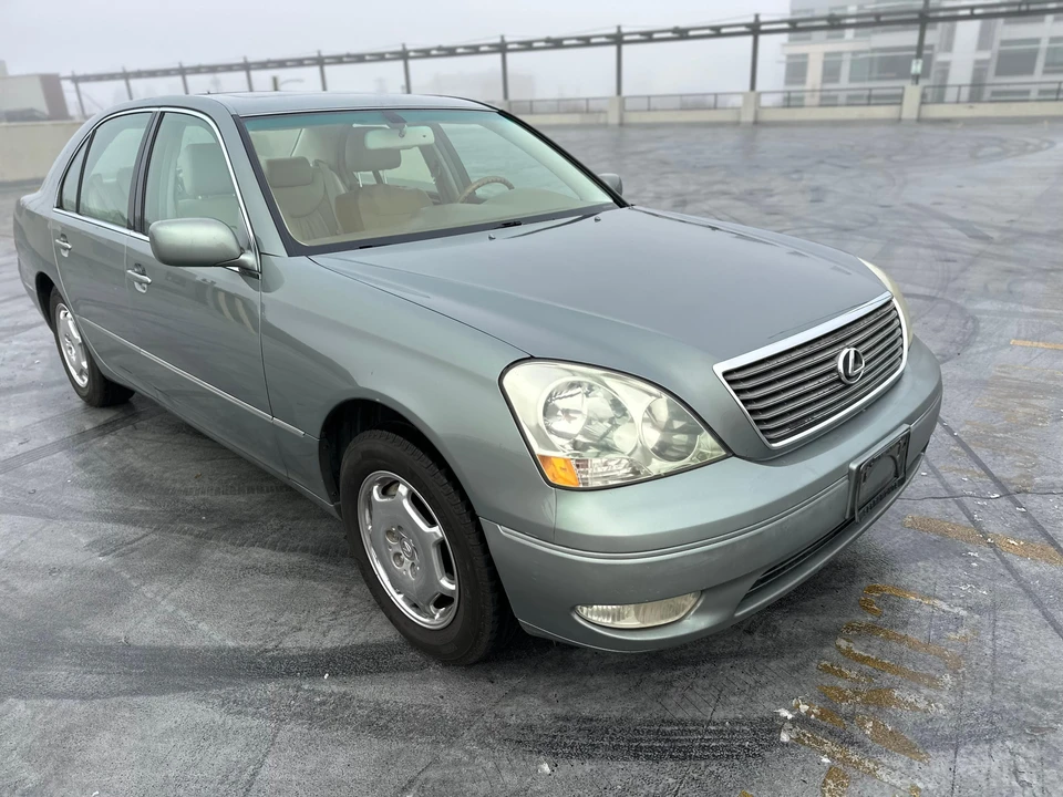 2002 Lexus LS 3rd Gen - Image 26 of 31