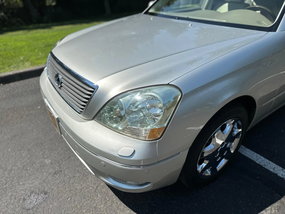 2002 Lexus LS 3rd Gen - Image 13 of 31