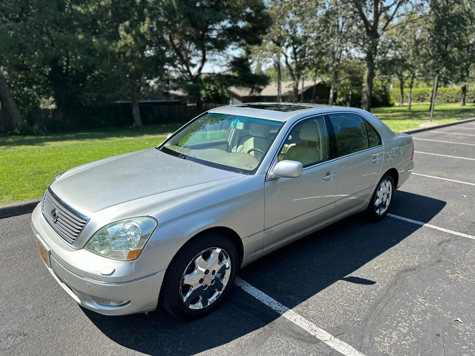 2002 Lexus LS 3rd Gen - Image 6 of 31