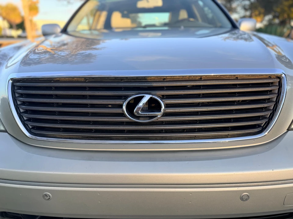 2002 Lexus LS 3rd Gen - Image 25 of 31