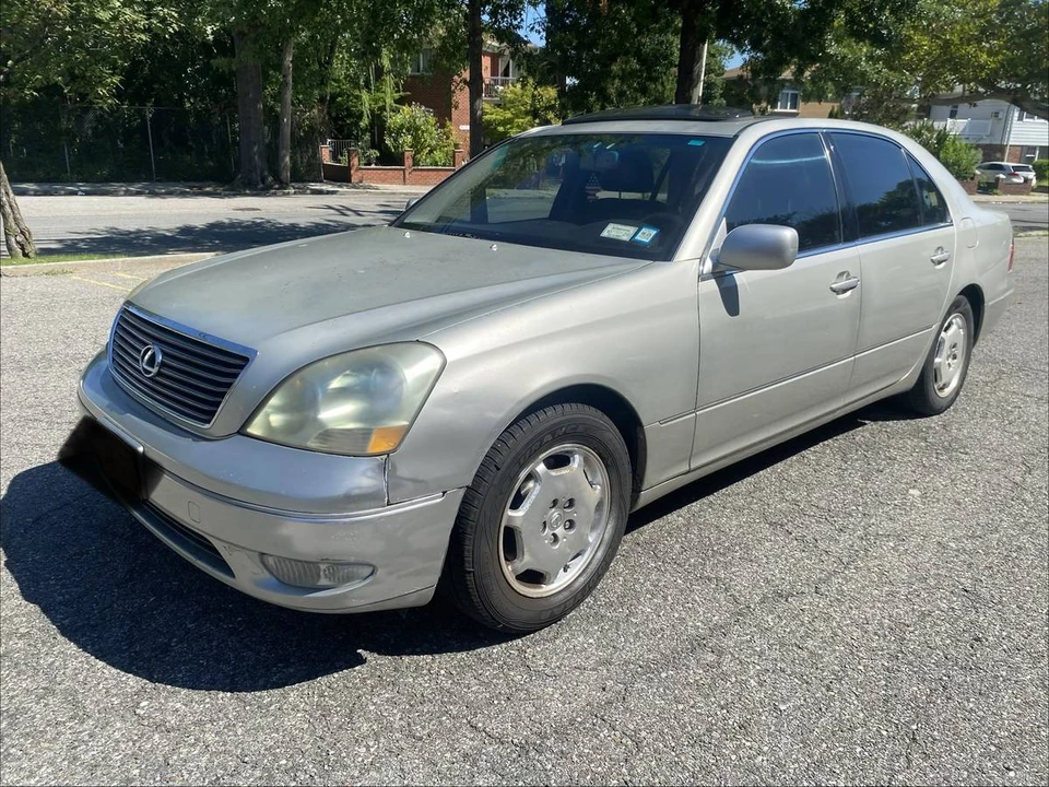 2002 Lexus LS 3rd Gen - Image 2 of 12