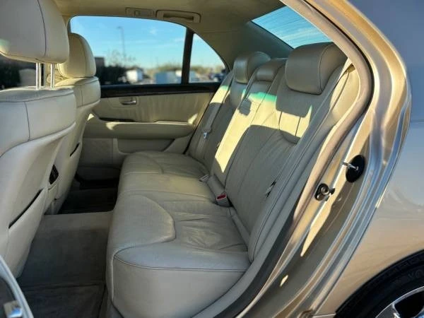 2002 Lexus LS 2nd Gen - Image 11 of 15