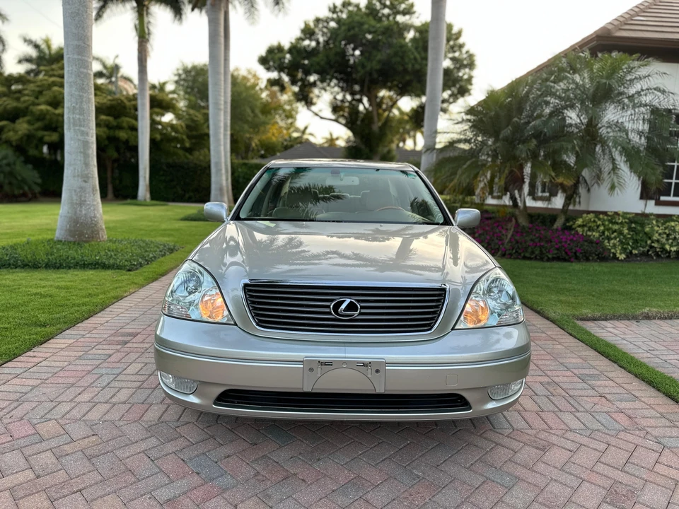 2002 Lexus LS 3rd Gen - Image 8 of 31