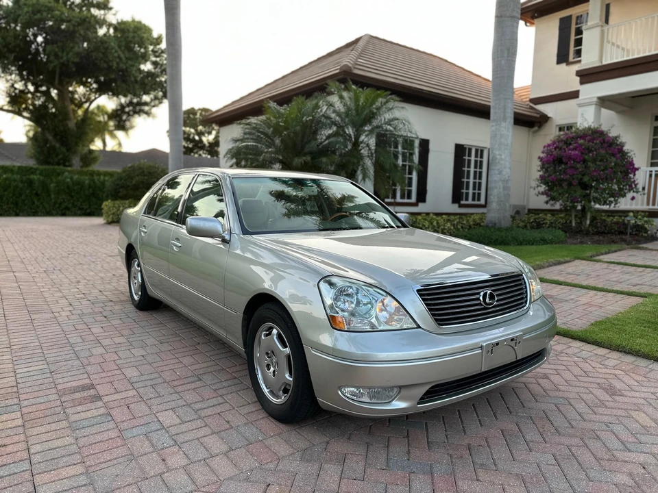 2002 Lexus LS 3rd Gen - Image 26 of 31