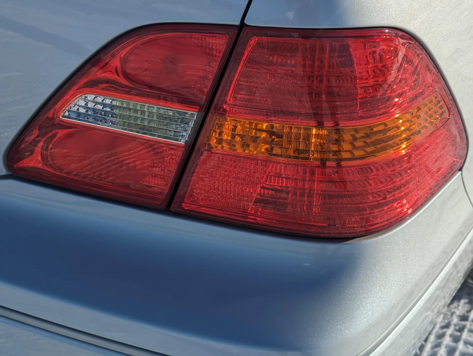 2002 Lexus LS 3rd Gen - Image 31 of 31