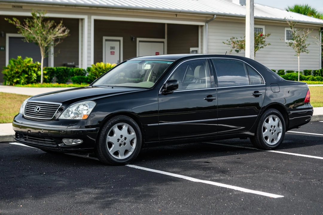 2002 Lexus LS 3rd Gen - Image 11 of 31