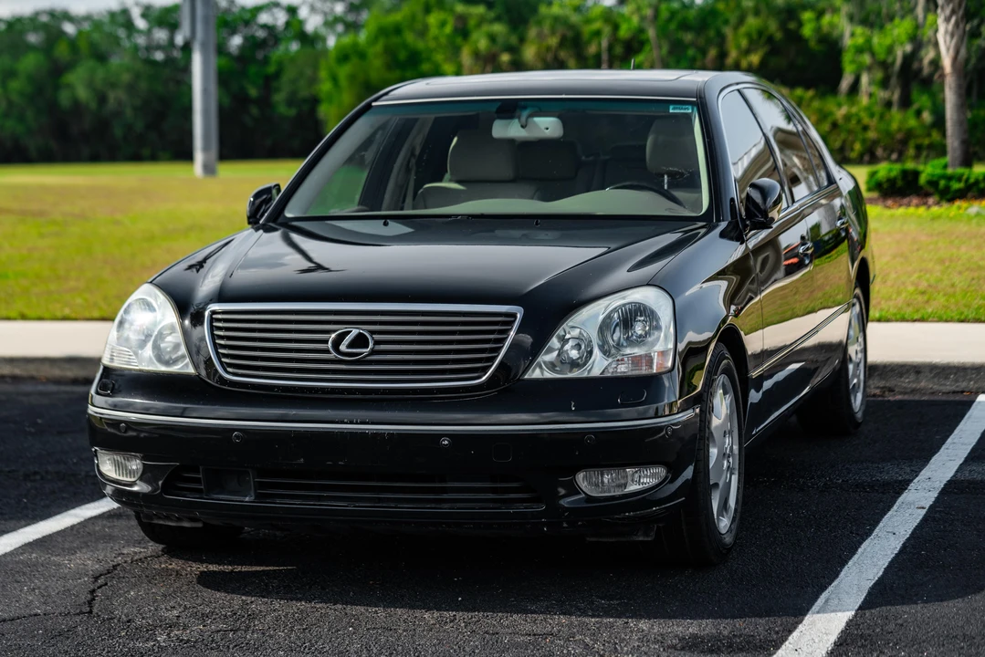 2002 Lexus LS 3rd Gen - Image 6 of 31