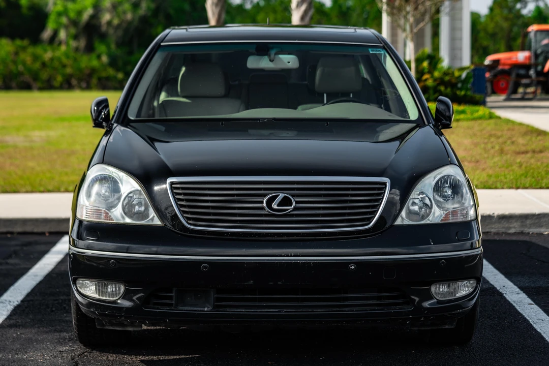 2002 Lexus LS 3rd Gen - Image 2 of 31