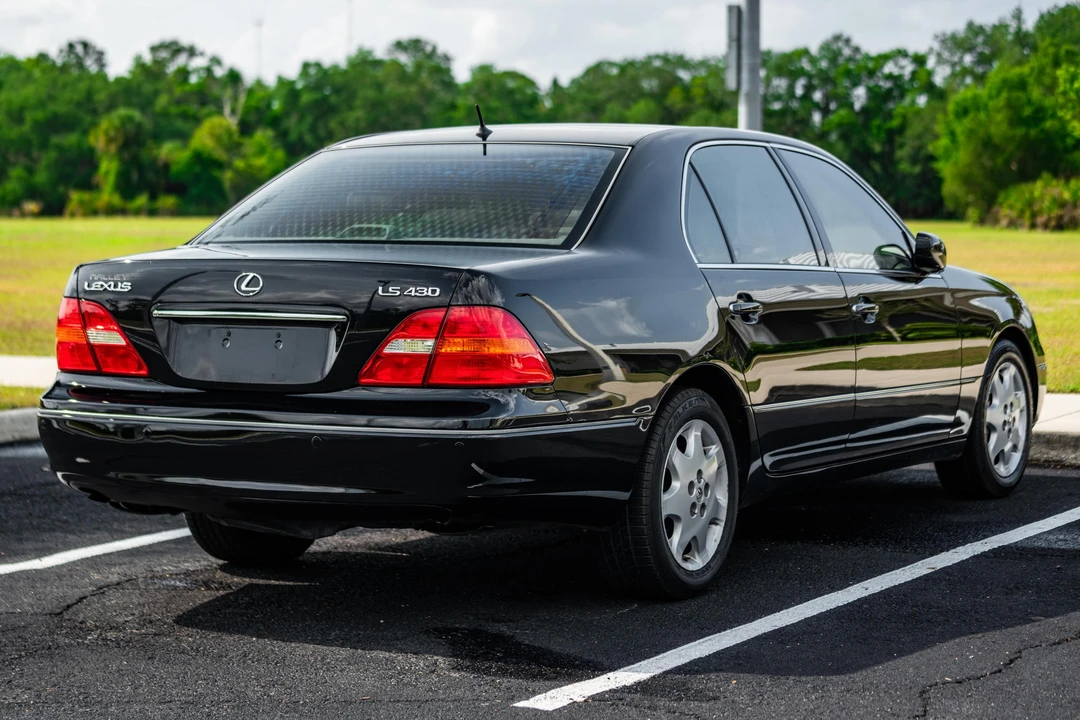 2002 Lexus LS 3rd Gen - Image 4 of 31
