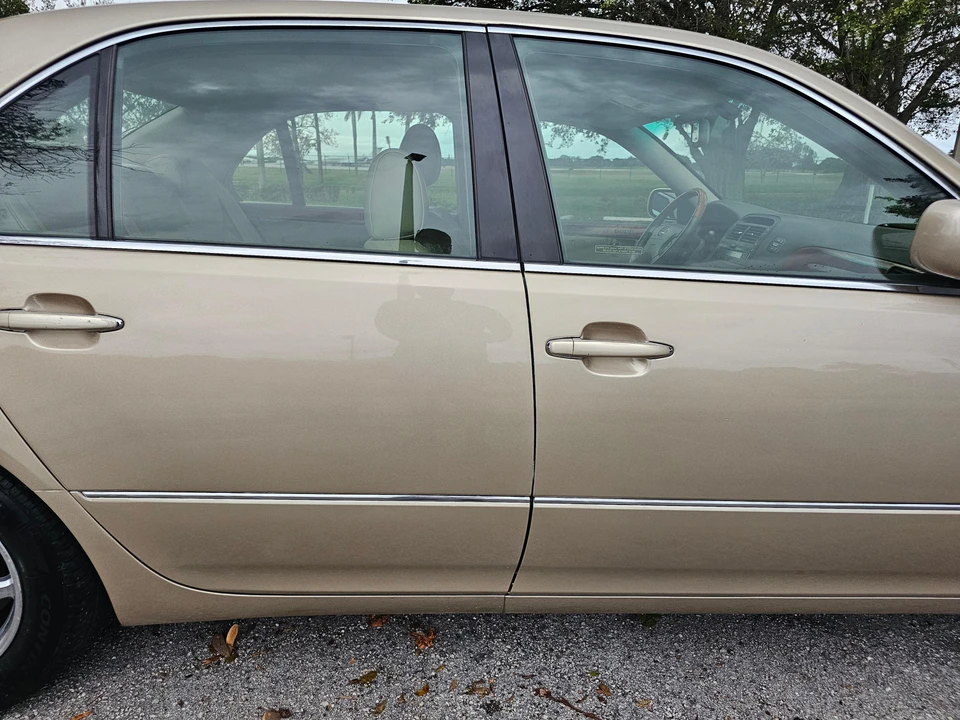 2002 Lexus LS 3rd Gen - Image 31 of 31