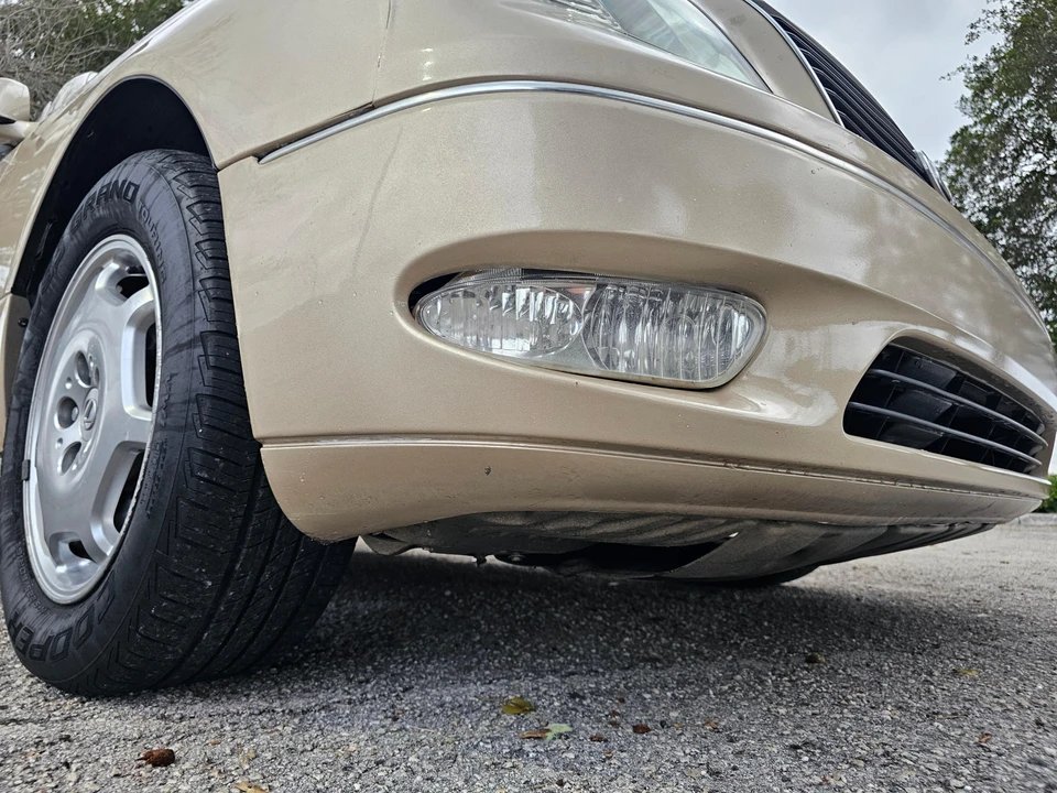 2002 Lexus LS 3rd Gen - Image 20 of 31