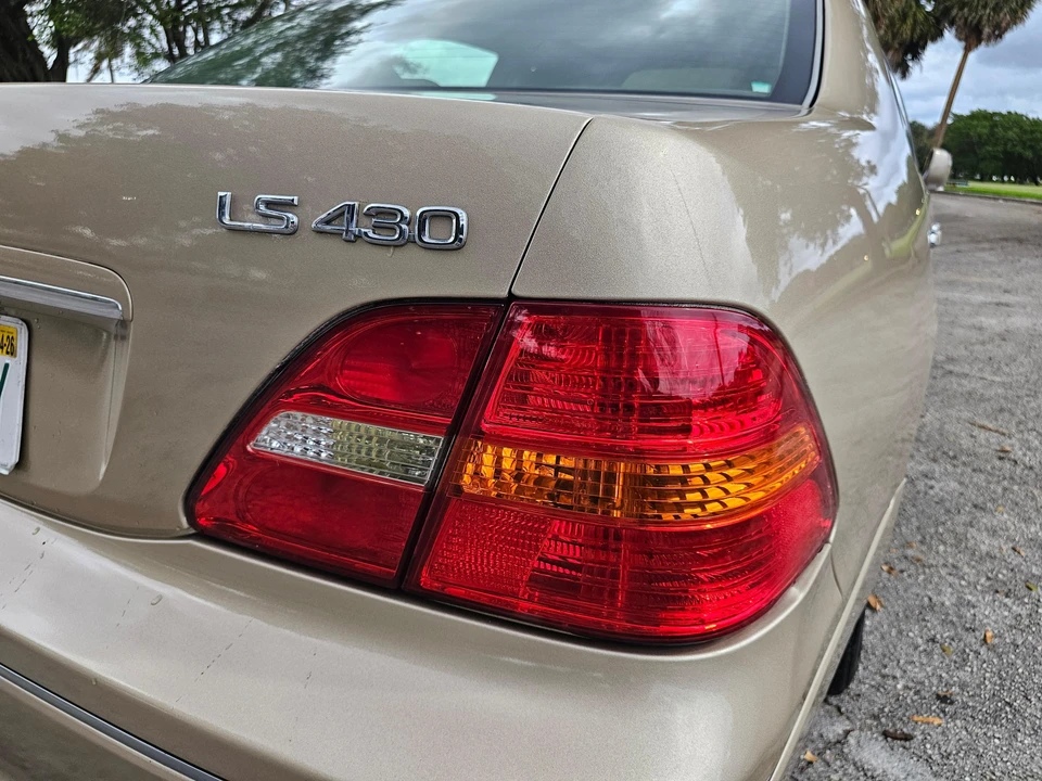 2002 Lexus LS 3rd Gen - Image 30 of 31