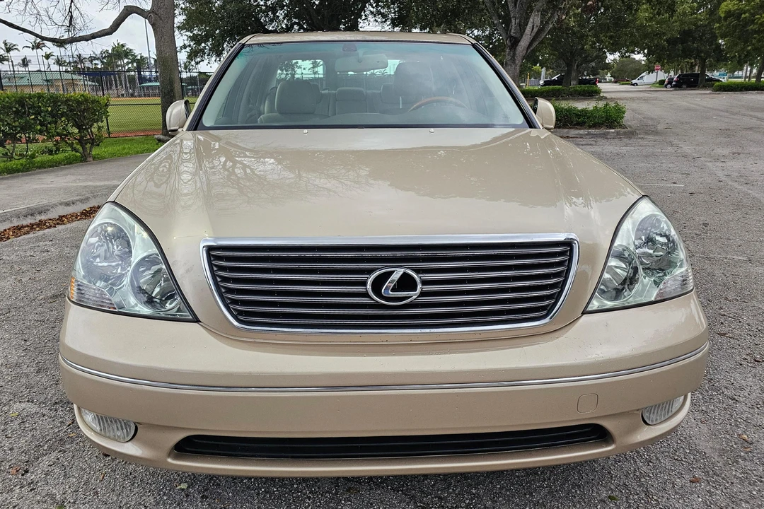 2002 Lexus LS 3rd Gen - Image 2 of 31