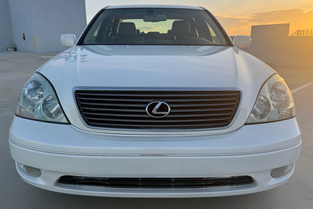 2002 Lexus LS 3rd Gen - Image 2 of 31