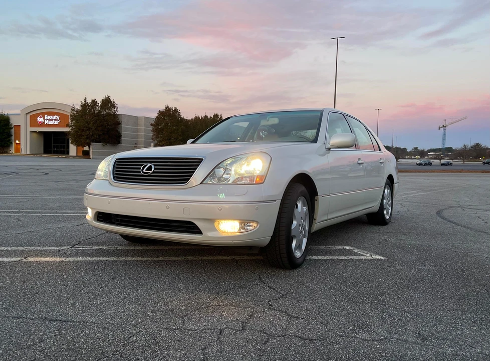 2002 Lexus LS 3rd Gen - Image 7 of 31