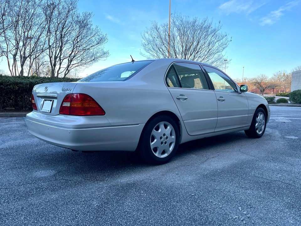 2002 Lexus LS 3rd Gen - Image 31 of 31