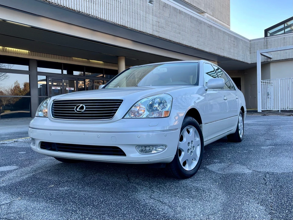 2002 Lexus LS 3rd Gen - Image 6 of 31