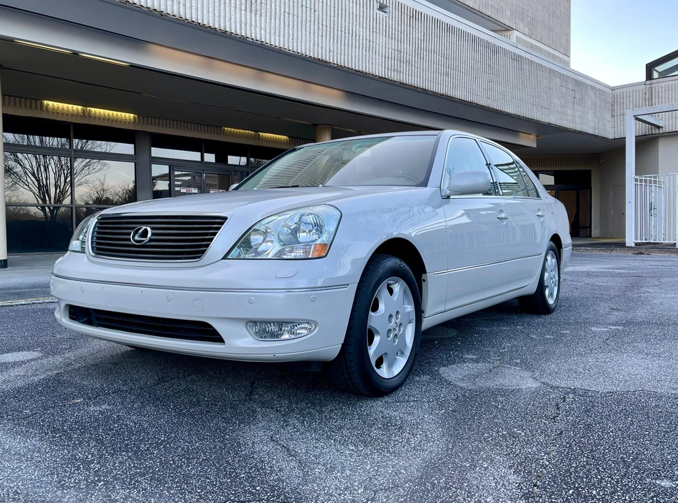 2002 Lexus LS 3rd Gen - Image 8 of 31