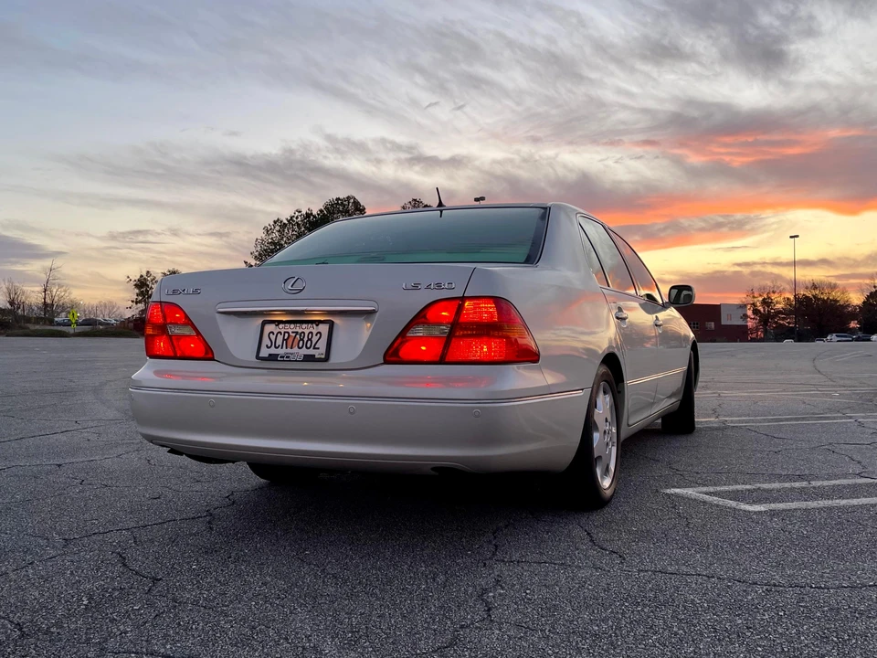 2002 Lexus LS 3rd Gen - Image 27 of 31