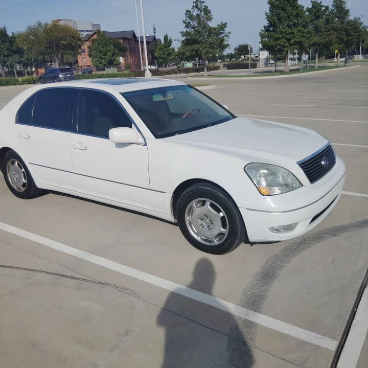 2002 Lexus LS 3rd Gen - Image 3 of 12