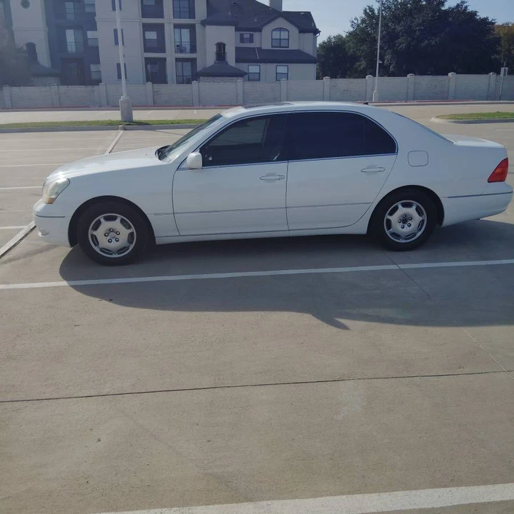 2002 Lexus LS 3rd Gen - Image 4 of 12