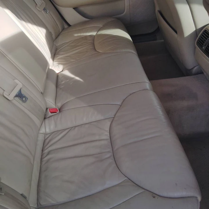 2002 Lexus LS 3rd Gen - Image 10 of 12