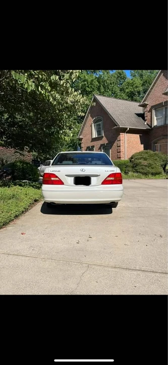 2002 Lexus LS 3rd Gen - Image 8 of 8