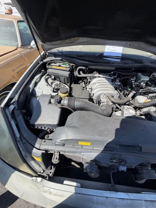 2002 Lexus LS 3rd Gen - Image 7 of 8