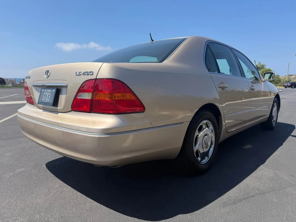 2002 Lexus LS 3rd Gen - Image 5 of 20