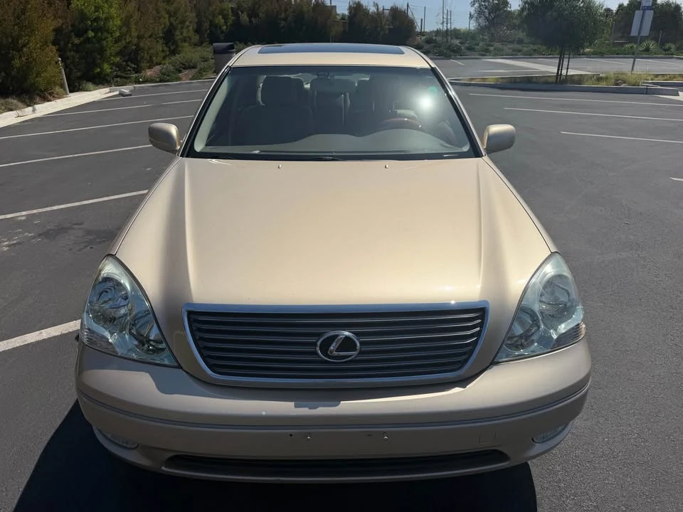 2002 Lexus LS 3rd Gen - Image 8 of 20
