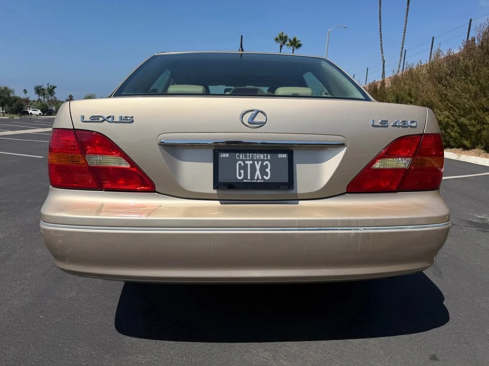 2002 Lexus LS 3rd Gen - Image 4 of 20