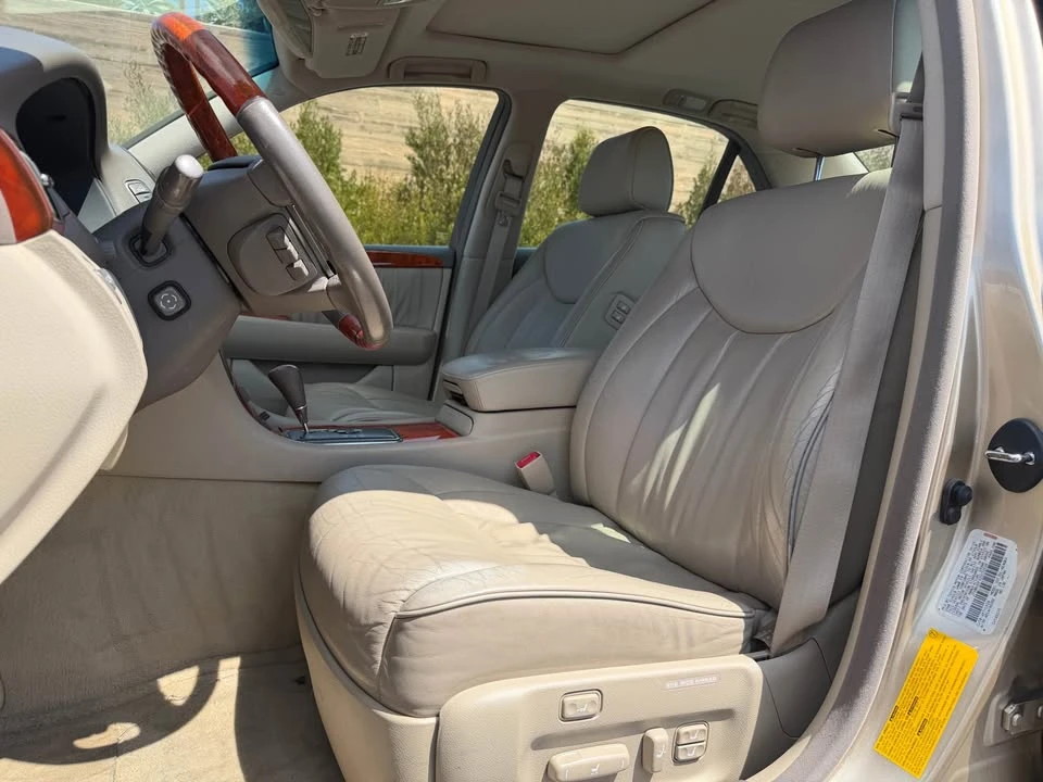 2002 Lexus LS 3rd Gen - Image 12 of 20