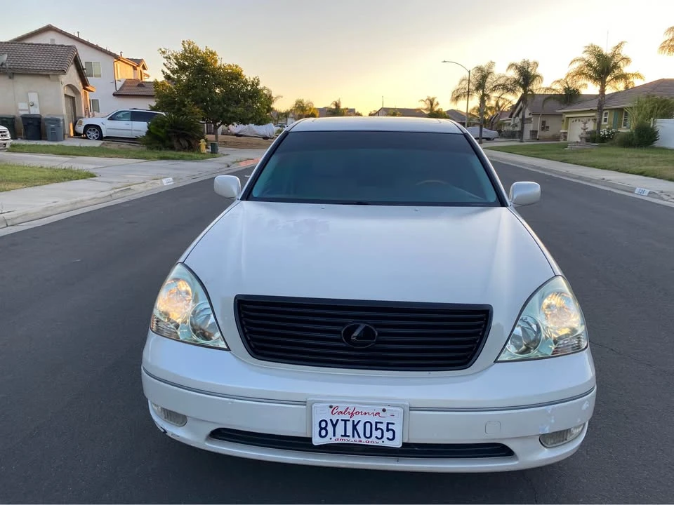 2002 Lexus LS 3rd Gen - Image 2 of 11
