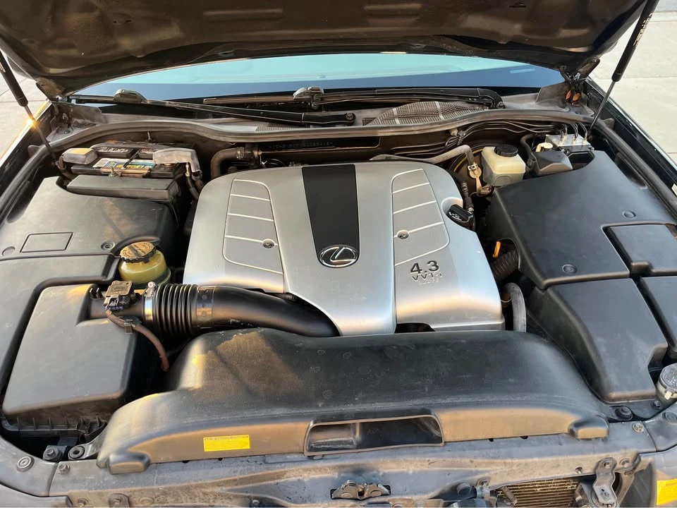 2002 Lexus LS 3rd Gen - Image 11 of 14