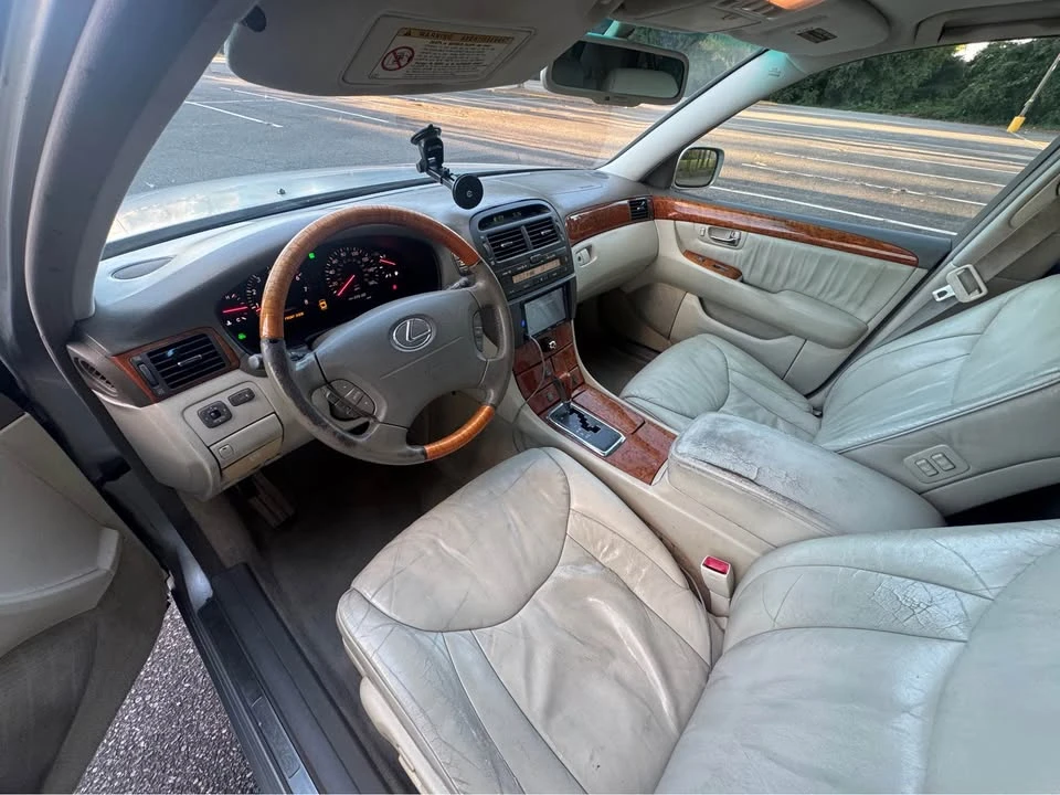 2002 Lexus LS 2nd Gen - Image 8 of 11