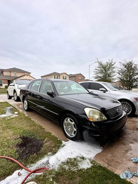 2002 Lexus LS 3rd Gen - Image 8 of 10