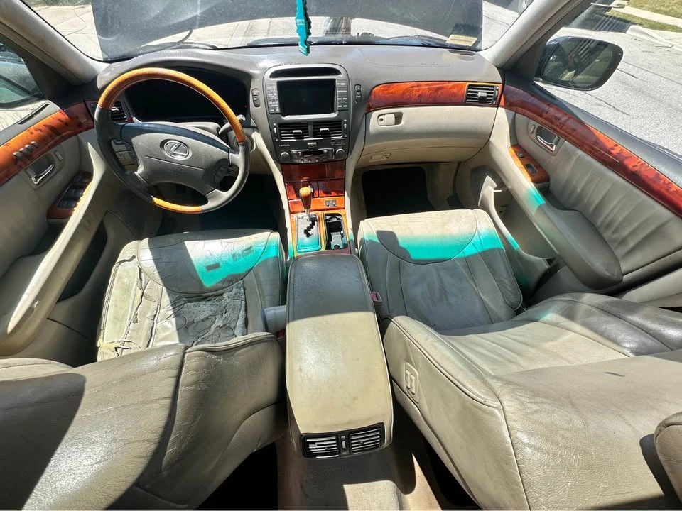 2002 Lexus LS 3rd Gen - Image 6 of 10