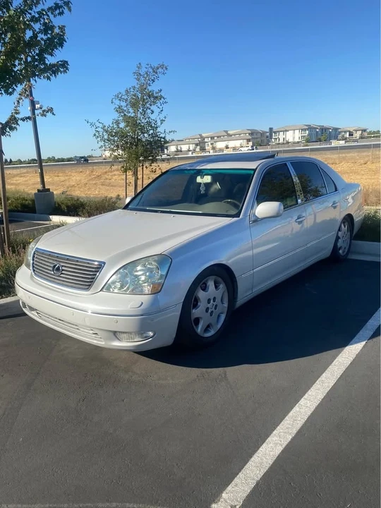 2002 Lexus LS 3rd Gen - Image 6 of 6