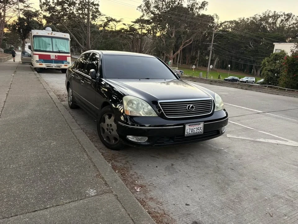 2002 Lexus LS 3rd Gen - Image 4 of 5