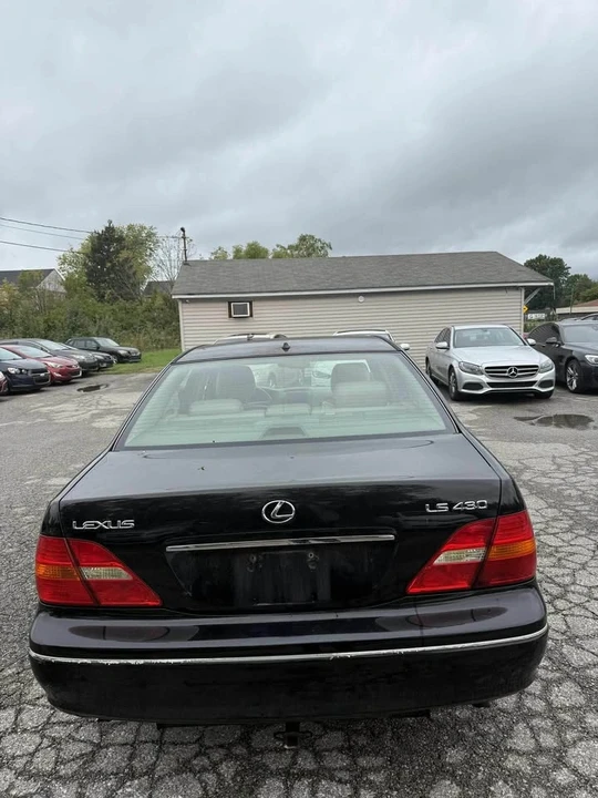 2002 Lexus LS 3rd Gen - Image 9 of 9