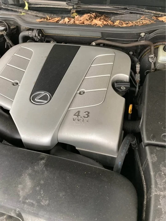 2002 Lexus LS 3rd Gen - Image 6 of 6